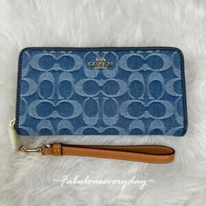 Coach Long Zip Around Wallet In Signature Denim CDE93 Denim/Gold/Indigo NWT